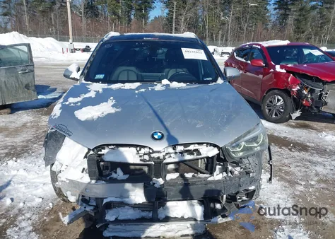 2017 BMW X1 xDrive28I из США, поврежденный, VIN WBXHT3Z31H4A57262